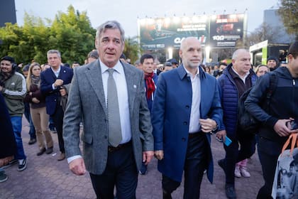 Nicolás Pino y Horacio Rodríguez Larreta luego del corte de cintas