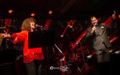 Nicolás Romero con Julia Zenko, en Santa María, Catamarca, 2023 Foto_ Gustavo Covaro