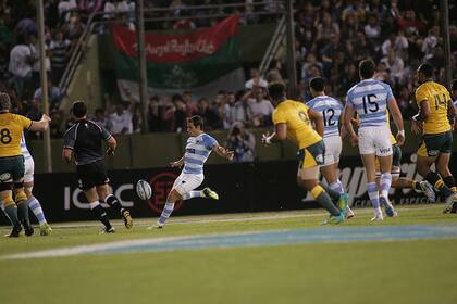 Nicolás Sánchez es el goleador rente a Australia