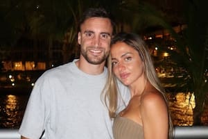 Nicolás Tagliafico junto a su pareja Caro Calvagni