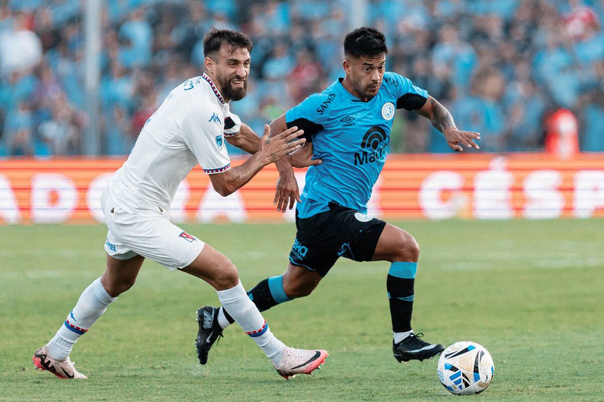 Belgrano, entre um jovem jogador com gols fantásticos e um ídolo que retorna após 14 temporadas. Belgrano, entre um jovem jogador com gols fantásticos e um ídolo que retorna após 14 temporadas.