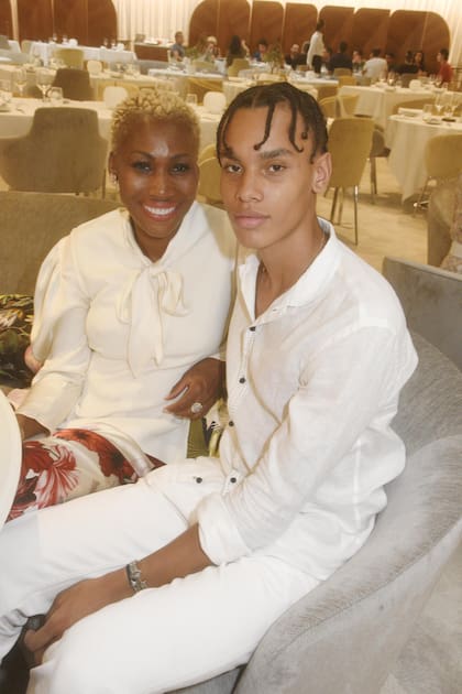 Nicole Coste y su hijo Alexandre Grimaldi durante el 74º Festival de Cine de Cannes el 6 de julio de 2021 en Cannes, Francia(Foc Kan/FilmMagic)