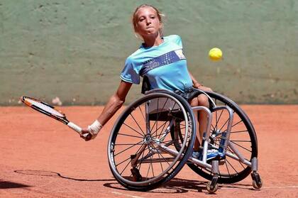 Nicole Dhers se ubico en el puesto numero uno del tenis adaptado femenino