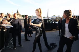 De Nicole Kidman a Dua Lipa, las estrellas revolucionaron la pasarela de Balenciaga
