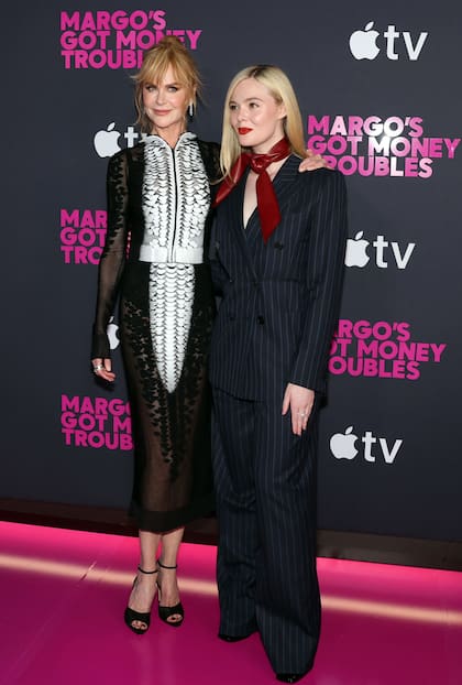 Nicole Kidman y Elle Fanning posaron juntas en la presentación de Margo tiene problemas de dinero, la miniserie de comedia dramática de Apple TV de ocho episodios, basada en la novela homónima de Rufi Thorpe