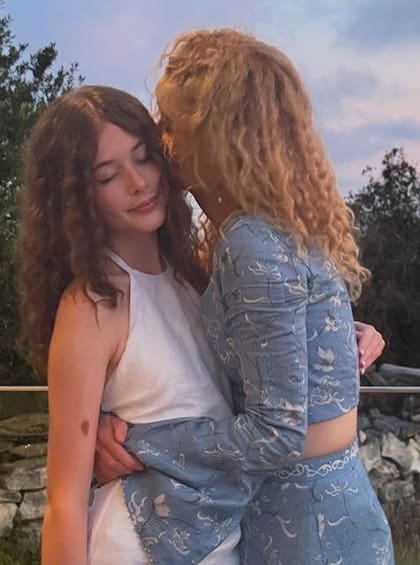 Abrazo a la cumpleañera. Nicole Kidman y su hija Faith