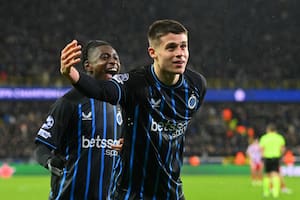 Noche de Brujas: la flojera defensiva del Atlético de Madrid que aprovechó un delantero de madre argentina