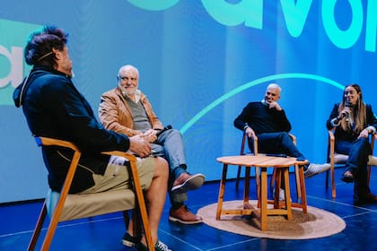 Nicora moderó una charla con Juan Carlos Rabbat (Universidad Siglo 21), Sebastián Santiago (Grido) y Gianina Rossi (Atlas)