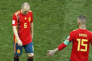 Andrés Iniesta se retiró de la selección de España tras la eliminación