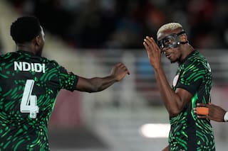 Nigeria enfrenta informes de bonos impagos y disputa con Osimhen antes de jugar contra Argelia