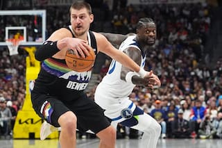 Nikola Jokic establece récord con 18 puntos en tiempo extra en victoria de Nuggets