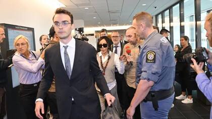 Nilsson se negó a responder a las preguntas de los periodistas