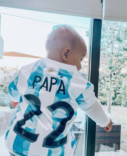 Nina es hija es Lautaro Martínez y Agustina Gandolfo