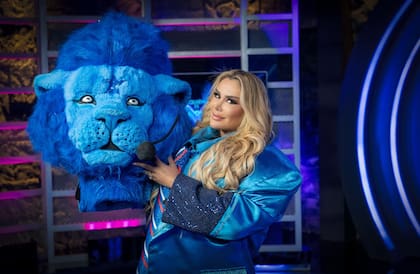 Ninel Conde, la actriz que supo interpretar a múltiples papeles en las novelas del canal Televisa como “Rebelde” o “Fuego en la sangre” impactó a las redes sociales con el aspecto de su rostro y hasta la acusaron de abusar de los filtros (Facebook/NinelConde)