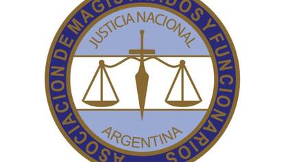 "Ningún caso puntual de inconducta, presunta o probada, de algún magistrado justifica la generalización a todo el cuerpo del sistema de justicia nacional y federal", señalan