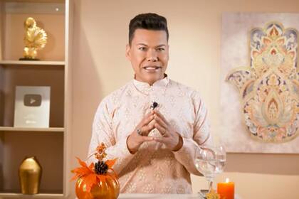 Niño Prodigio brindó un mantra especial para que cada signo del zodíaco pueda alcanzar una vida llena de prosperidad (YouTube/NiñoProdigio)