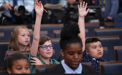 Niños consultaron por la frontera y el cambio climático durante la conferencia