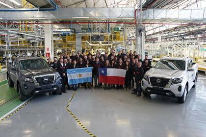 Nissan empezó a exportar la pick up Frontier a Chile