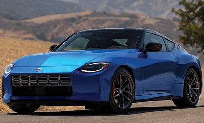 Nissan Z. La icónica coupé deportiva de la marca japonesa tiene rasgos de los viejos 240Z y 260Z