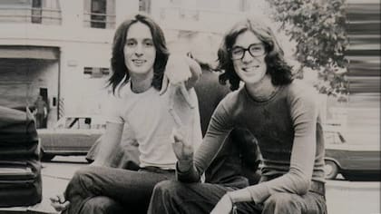 Nito Mestre y Charly García en los primeros años de Sui Generis