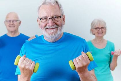 Los científicos que investigan las claves de la longevidad de quienes superaron los 100 años, consideran que no solo hay un componente genético, sino también social