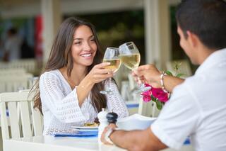 Para conseguir una cita a través de esta plataforma, llegan a pagar 85.000 euros