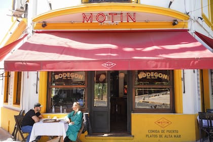 "No había ni un solo bodegón", dicen desde el Motín