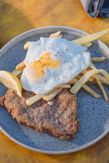 "No hay nada peor que encontrar grasa o nervios en una milanesa", enfatiza Petersen.