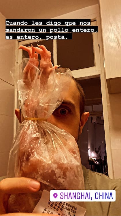 "No importa si es un pollo para vos solo o si es para una familia de 6, es uno por casa", aclara. También le han enviado varios productos de perfumería.