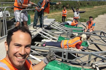 "No les importaba si eras trabajador de campo, recolector de basura, jardinero, oficinista, u ordeñaba vacas, lo que importaba era si eras feliz o no".