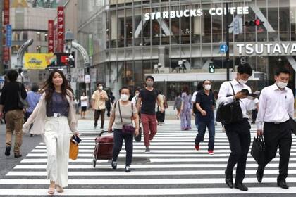 No llevar mascarilla en Japón puede llevar a una fuerte presión social