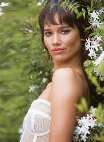 “No me imaginaba actriz, ni lo soñaba para mi vida. Quería ser maestra jardinera, y trabajé en un kinder hasta que me salió un casting y tuve que dejar”