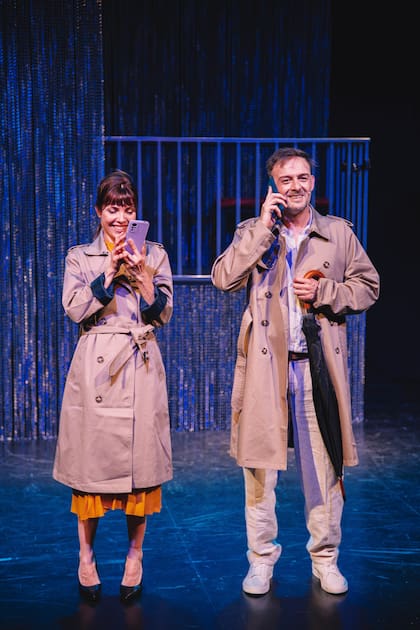 No me quieras tanto se centra en los devenires de un amor de pareja