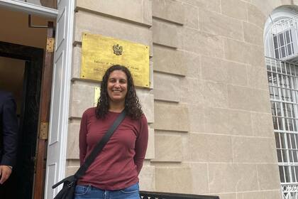 No planea volver, pero cada visita a su ciudad natal es un reencuentro con sus raíces