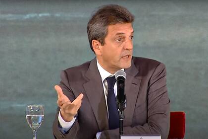 “No podemos ser rehenes”: Massa apuntó contra el sindicato del neumático por la crisis en la industria automotriz