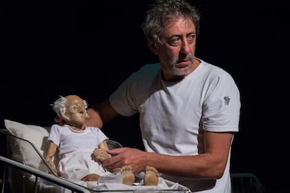 No quiero morir Desnudo