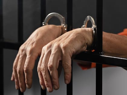 No registrarse en el SSS se castiga con una multa de hasta 250 mil dólares y/o cinco años de prisión