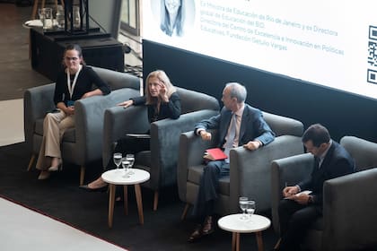 "No se puede generar la política educativa solo desde el Estado", planteó el secretario de Educación de la Nación, Carlos Torrendell, en el Día de la Educación en la Escuela Técnica Roberto Rocca