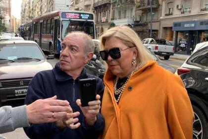 “No ser candidata es una maravilla”, dijo Elisa Carrió