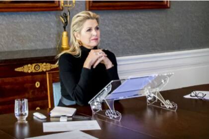 No solo el espacio de trabajo fue renovado sino también el maquillaje luce modificado y diseñado para verse mejor en pantalla