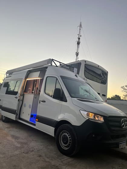 No solo salen casas de los micros, con un Sprinter hacen maravillas