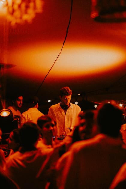 "No tengo un ‘gran pasado musical’ ni una herencia de músicos en la familia. Solo sabía que me gustaba lo que hacía bailar a la gente"