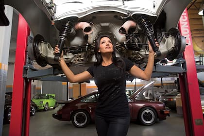 “No tuve fiesta de 15, porque elegí comprar un chásis y motor nuevo para andar más rápido. Tampoco fui a Bariloche, preferí viajar a Australia a ver una carrera de Fórmula Car"