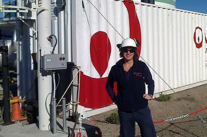 Noa en sus épocas de ingeniera, en el Cerro Dragón, Comodoro Rivadavia.