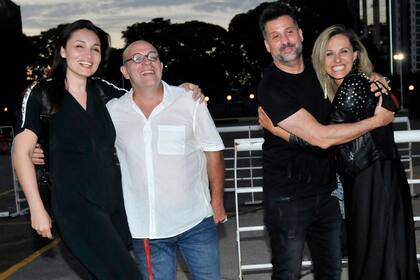 Cambiemos esposas: Campi y José María Listorti posaron con Denise Dumas y Mónica González