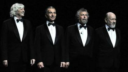 Noche de gala de Les Luthiers en la Ciudad de Buenos Aires, a metros del Teatro Colón