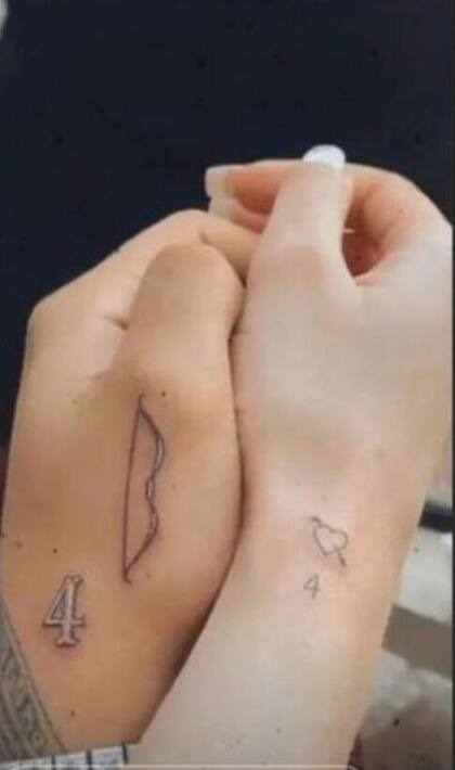 Nodal y Belinda se hicieron un tatuaje para celebrar sus cuatro meses de novios