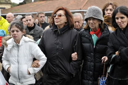 Nora Cárpena, rodeada de su familia en este duro momento