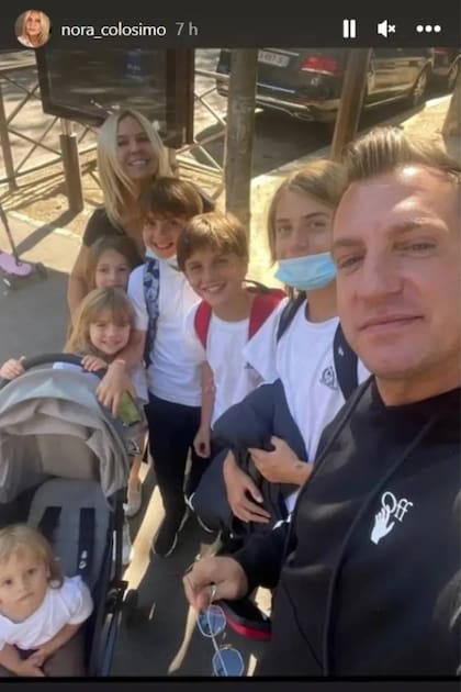 Nora Colosimo junto a sus nietos y a Maxi López, en una postal que ella subió a sus historias de Instagram