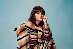 La voz aterciopelada con cara bonita que le dijo no a lo masivo y a la herencia de su famoso padre